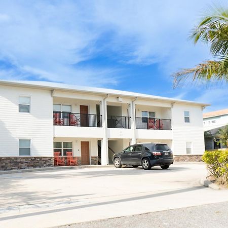 Sole Suite #1-2 Min To Beach-Patio & Courtyard Cocoa Beach Extérieur photo